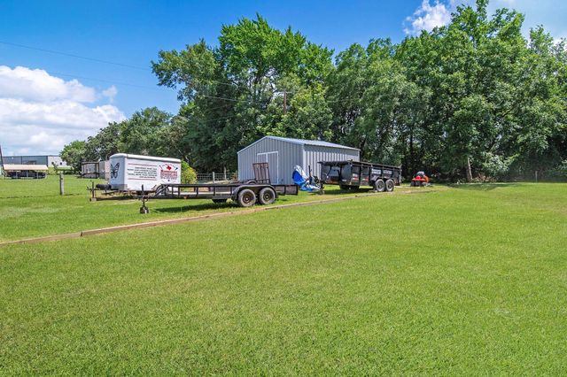 555 Wilder Crest Lane, Brenham, TX 77833