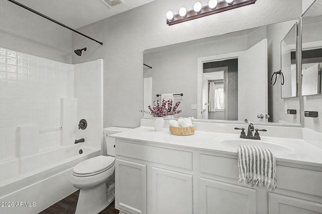 11584 W OGLESBY Avenue, Youngtown, AZ 85363