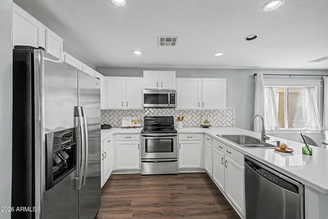 11584 W OGLESBY Avenue, Youngtown, AZ 85363