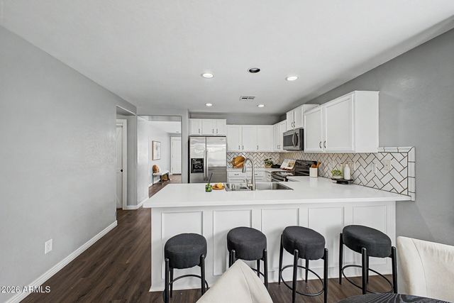 11584 W OGLESBY Avenue, Youngtown, AZ 85363