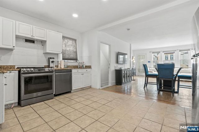 8423 Newkirk Avenue, North Bergen, NJ 07047