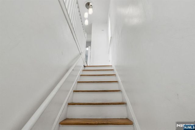 8423 Newkirk Avenue, North Bergen, NJ 07047