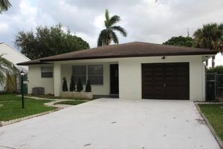 907 18th Avenue N, Lake Worth Beach, FL 33460