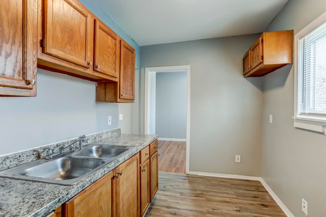 7228 Chalmers Avenue Upper, Warren, MI 48091