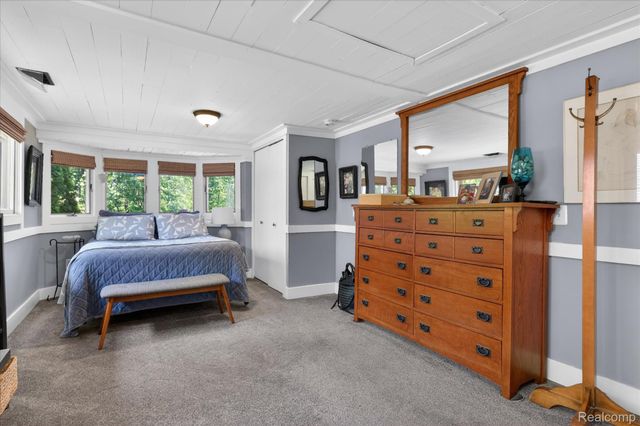 6415 Riverdale Road, Hamburg Township, MI 48189