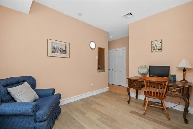 62 Clifford St A, Boston, MA 02119