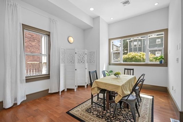 62 Clifford St A, Boston, MA 02119