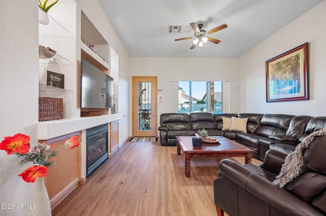 7919 W ROSE GARDEN Lane, Peoria, AZ 85382