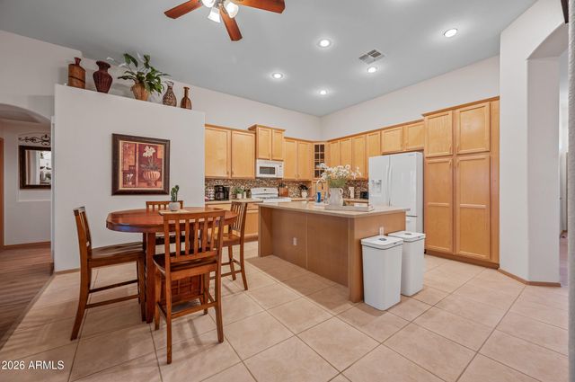 7919 W ROSE GARDEN Lane, Peoria, AZ 85382