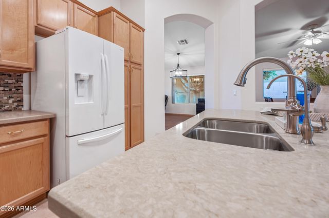 7919 W ROSE GARDEN Lane, Peoria, AZ 85382