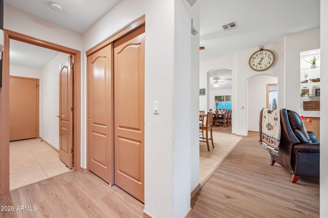 7919 W ROSE GARDEN Lane, Peoria, AZ 85382