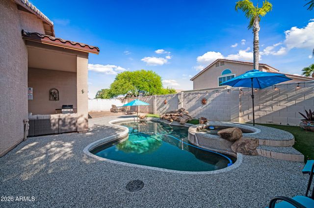 7919 W ROSE GARDEN Lane, Peoria, AZ 85382