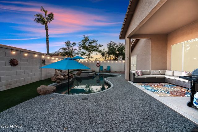 7919 W ROSE GARDEN Lane, Peoria, AZ 85382
