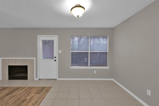 147 Anise Tree Place, The Woodlands, TX 77382