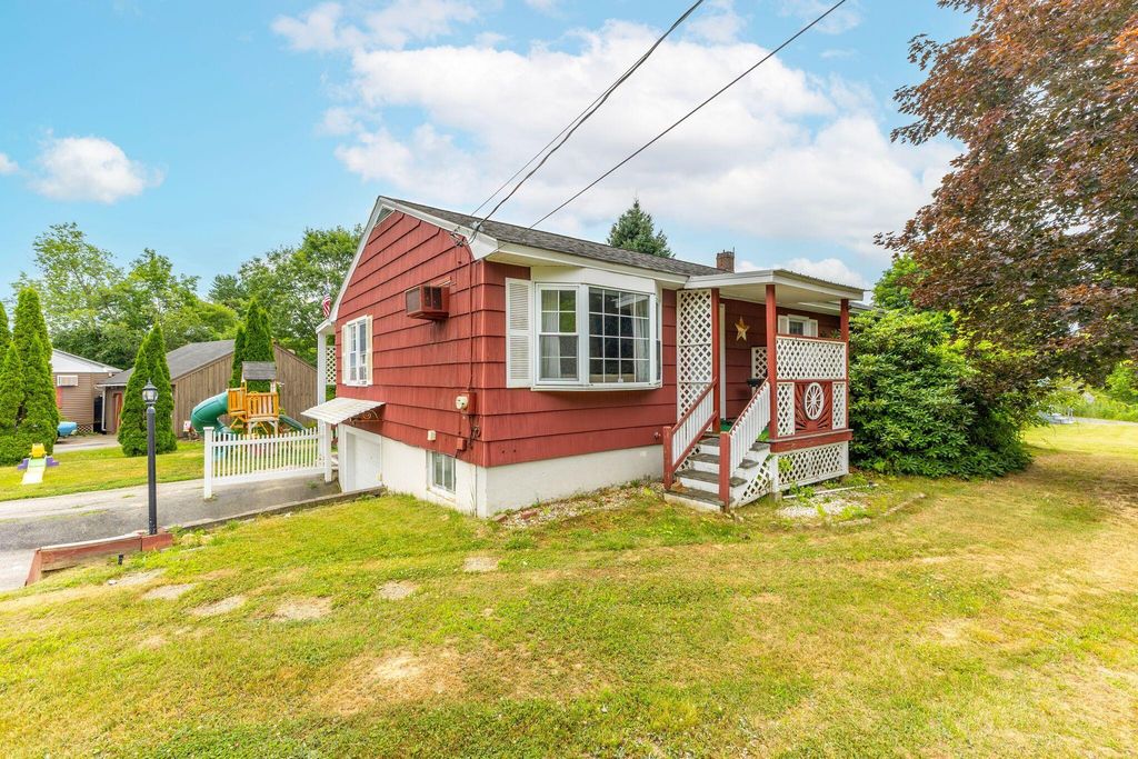 705 College Street, Lewiston, ME 04240 — exterior
