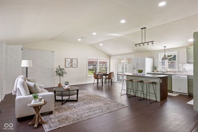 125 S Alfonte Street, Ingalls, IN 46048