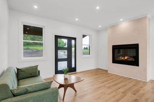 162 Carter's Way, Jericho, VT 05465