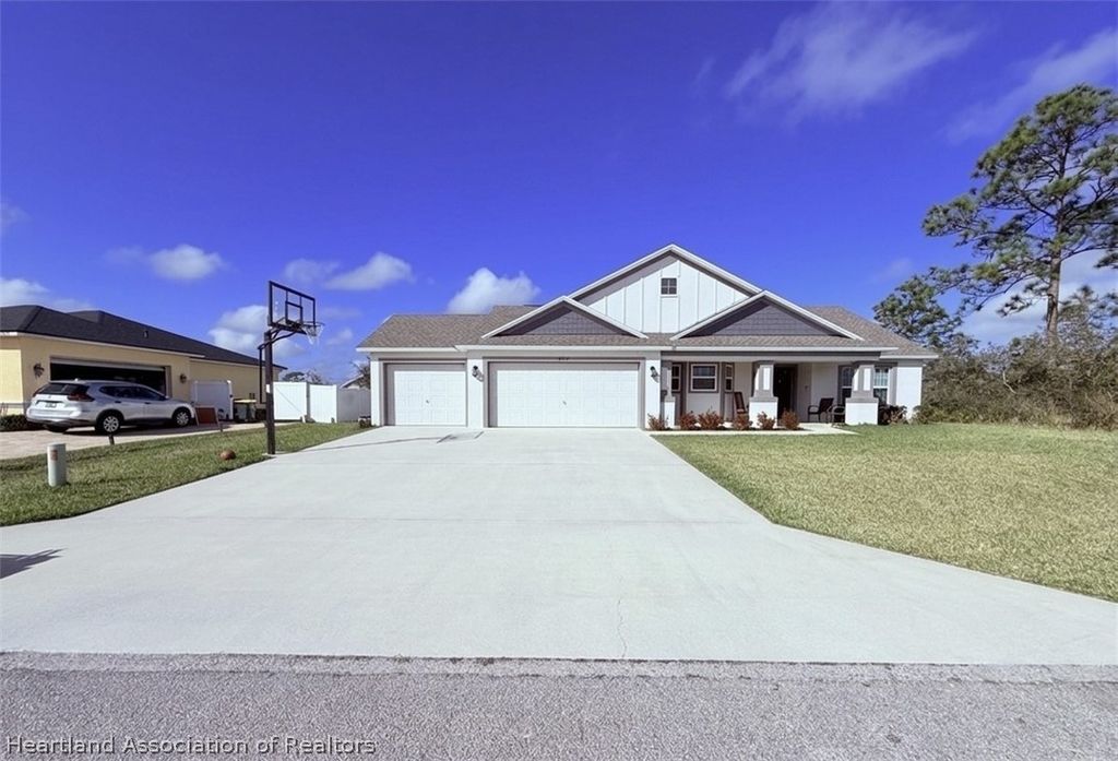 4559 San Ignacio Drive, Sebring, FL 33872