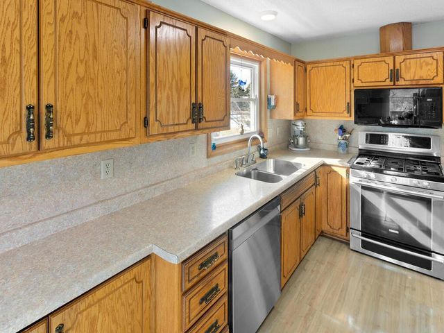 30751 Wallmark Lake Drive, Chisago City, MN 55013