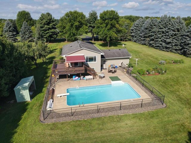 30751 Wallmark Lake Drive, Chisago City, MN 55013