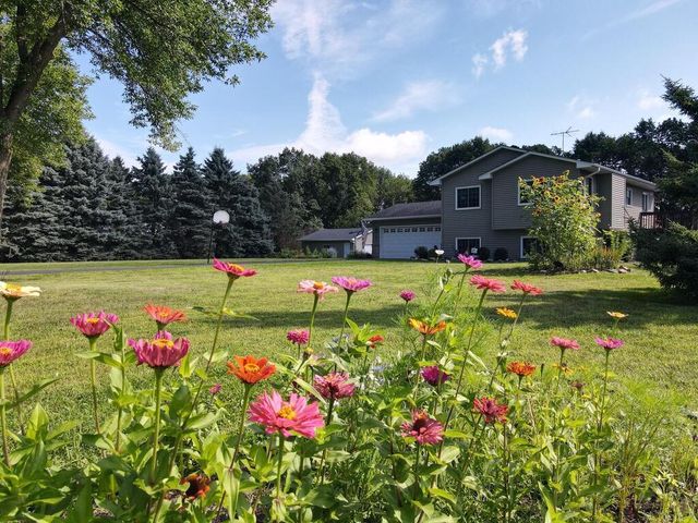 30751 Wallmark Lake Drive, Chisago City, MN 55013