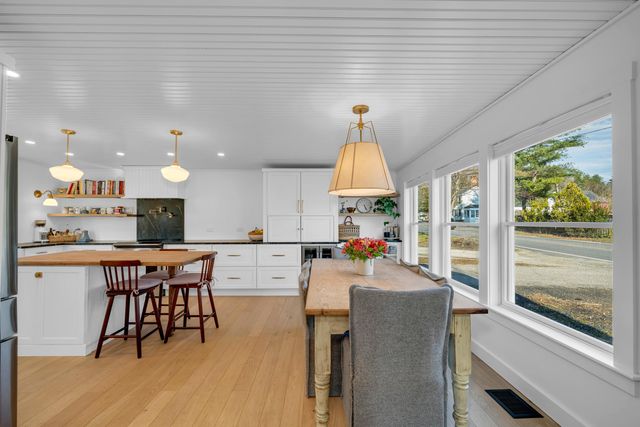 54 Middle Road, Brentwood, NH 03833
