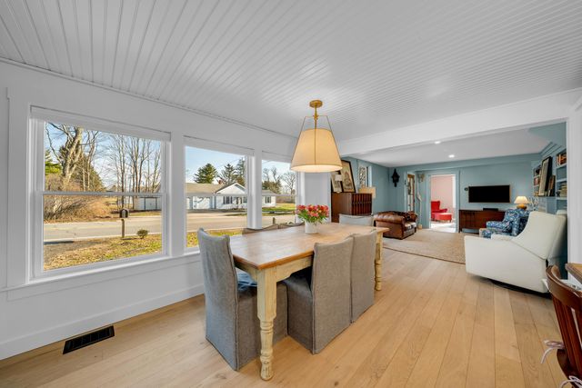 54 Middle Road, Brentwood, NH 03833