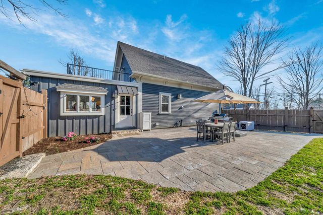 54 Middle Road, Brentwood, NH 03833