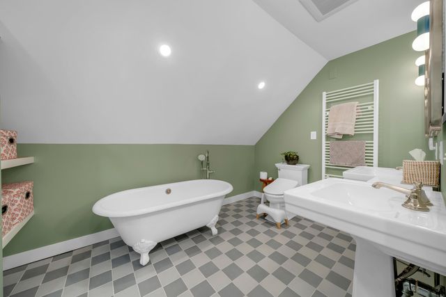 54 Middle Road, Brentwood, NH 03833
