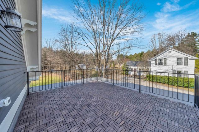 54 Middle Road, Brentwood, NH 03833