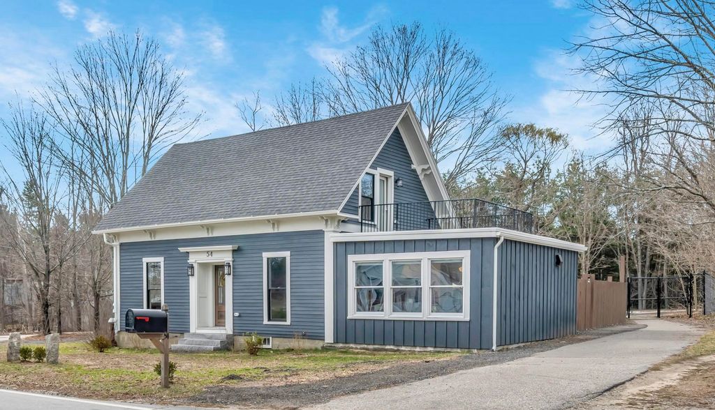 54 Middle Road, Brentwood, NH 03833