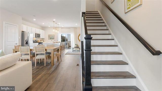 100 BARLETT LN, Harrisburg, PA 17111