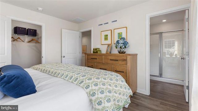 100 BARLETT LN, Harrisburg, PA 17111