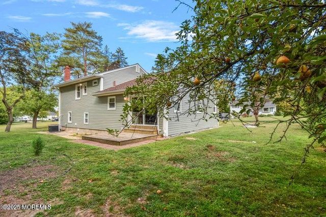 7 Kaylen Place, Hazlet, NJ 07730