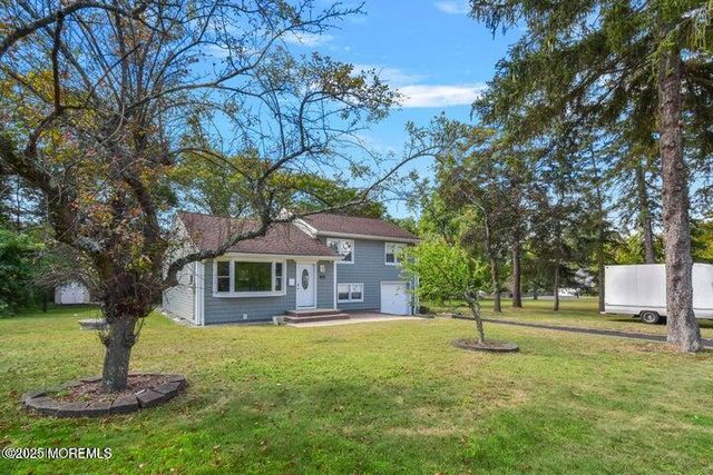 7 Kaylen Place, Hazlet, NJ 07730