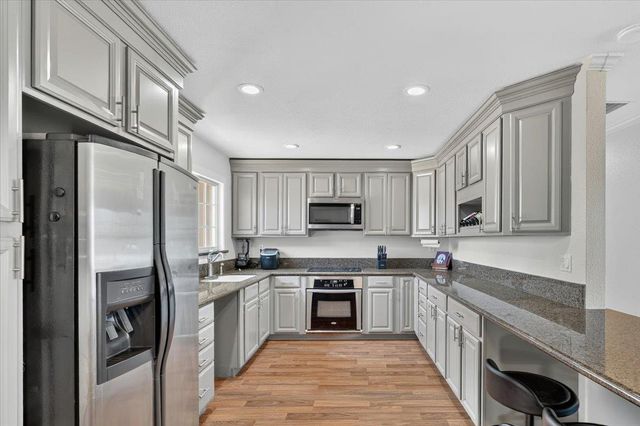 664 Middlefield Road, Salinas, CA 93906