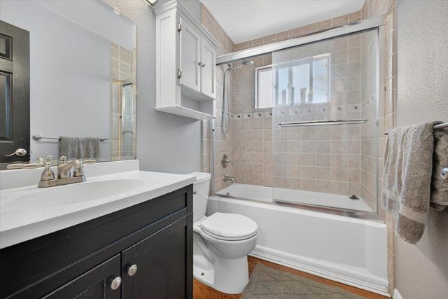 664 Middlefield Road, Salinas, CA 93906