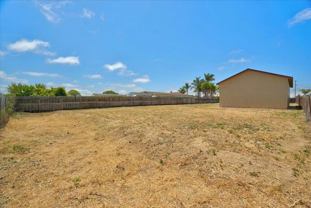 664 Middlefield Road, Salinas, CA 93906