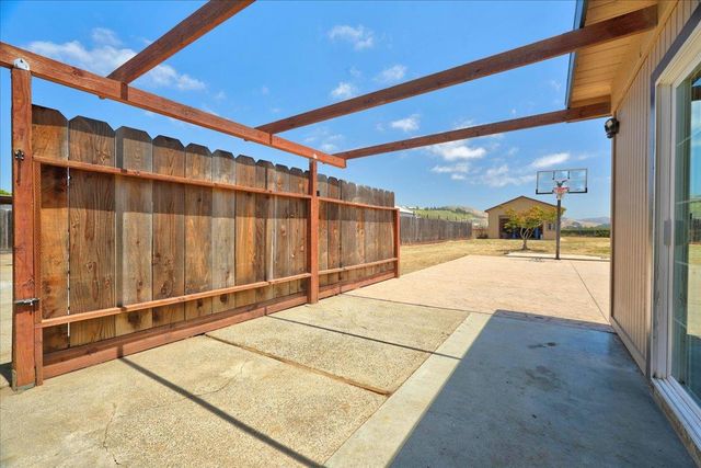 664 Middlefield Road, Salinas, CA 93906
