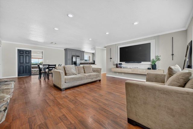 664 Middlefield Road, Salinas, CA 93906
