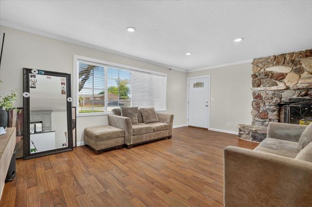 664 Middlefield Road, Salinas, CA 93906