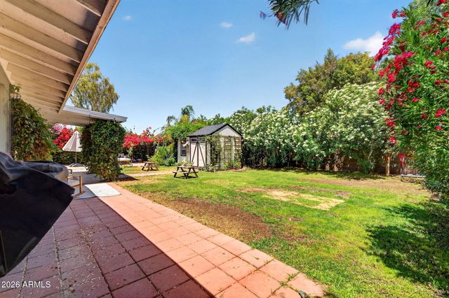 422 W HORSESHOE Avenue, Gilbert, AZ 85233
