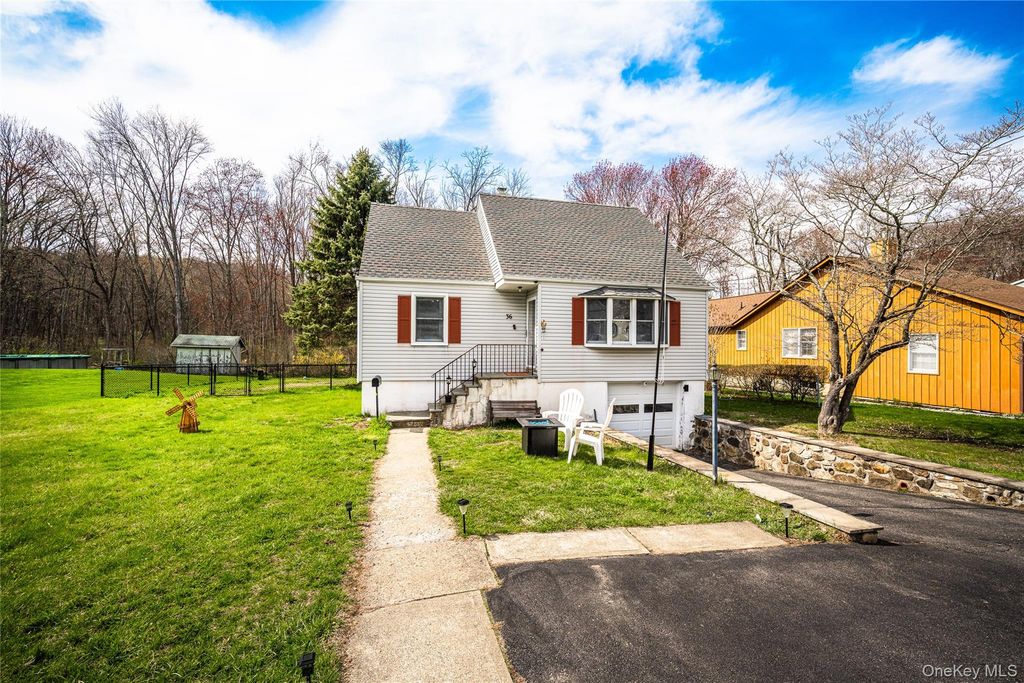 36 Edgewood Road, Cortlandt Manor, NY 10567