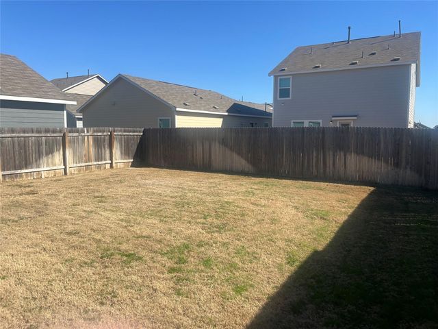 242 Geode GLN, Maxwell, TX 78656