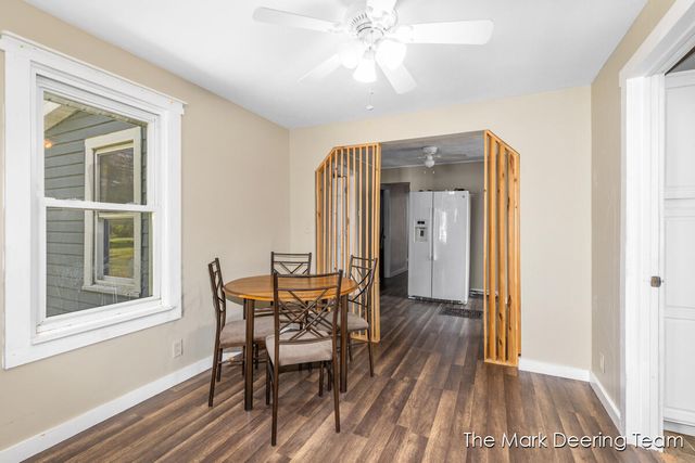 11612 Elm Avenue, Howard City, MI 49329