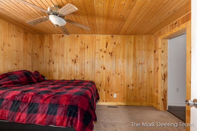 11612 Elm Avenue, Howard City, MI 49329