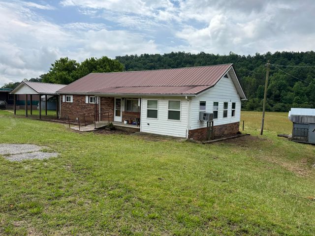 6363 779 Highway, Rockholds, KY 40759