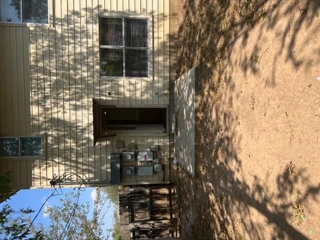 1021 Christopher Ave B, Round Rock, TX 78681
