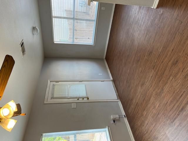 1021 Christopher Ave B, Round Rock, TX 78681