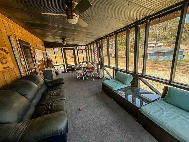 375 Belview Rd, Springville, TN 38256